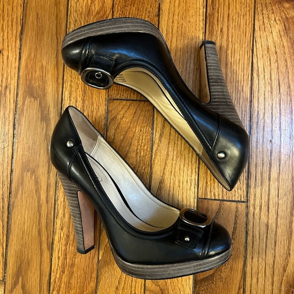 Coach Black Arista Buckle Stacked Heels,  size 6 - Picture 4 of 11